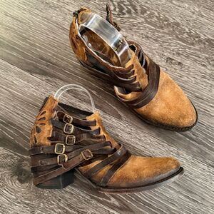 Freebird Amber Cognac Ankle Boot